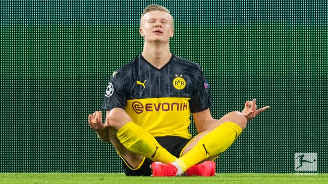 官方：利物浦传奇队明年3月将与多特传奇队踢慈善赛