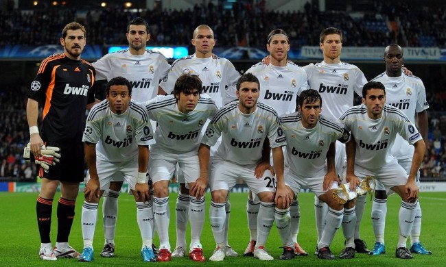 中国足坛2025赛季大结局：海港中超夺冠，国安收获足协杯（2025中国足坛收官：海港问鼎中超，国安捧起足协杯）