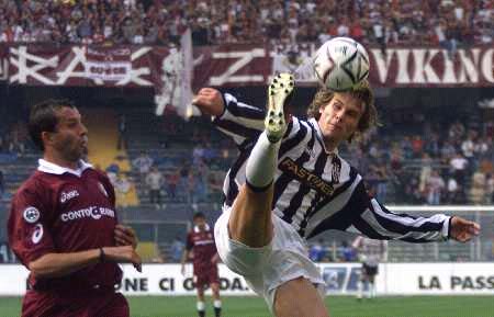 英超七季唯一每季参与进球上双：布鲁诺-费尔南德斯（布鲁诺-费尔南德斯成英超近七季唯一每季参与进球达两位数的球员）