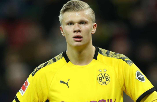 半岛晨报：李国旭中超执教表现不逊于邵佳一，甚至更胜一筹（半岛晨报：李国旭中超执教不输邵佳一，表现更胜一筹）