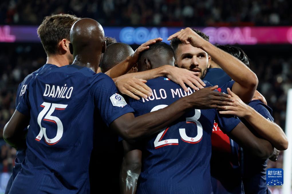 孔帕尼：凯恩和对手的手臂位置几乎一样，这种情况不该判点球