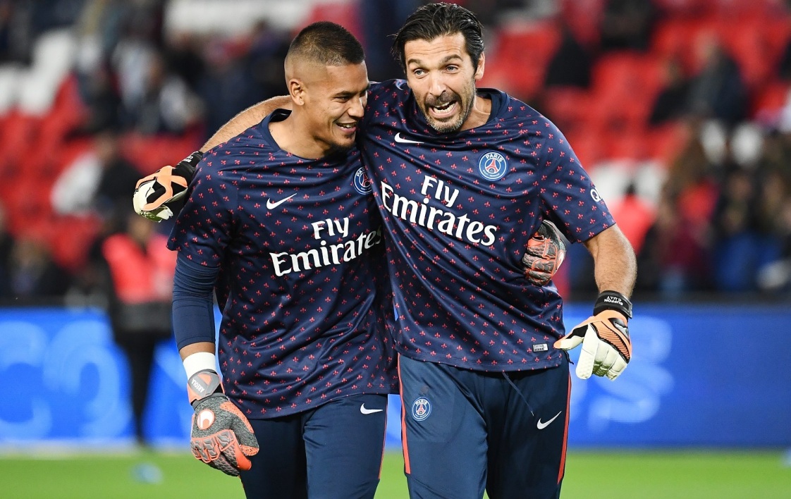 曼晚：多古和达洛特撑不起来曼联左路，俱乐部冬窗可能有动作