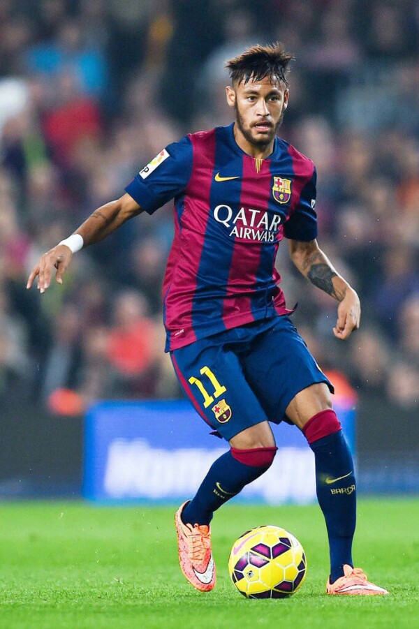 谌贻琴出席国家足球青训中心揭牌仪式（谌贻琴到场见证国家足球青训中心揭牌）