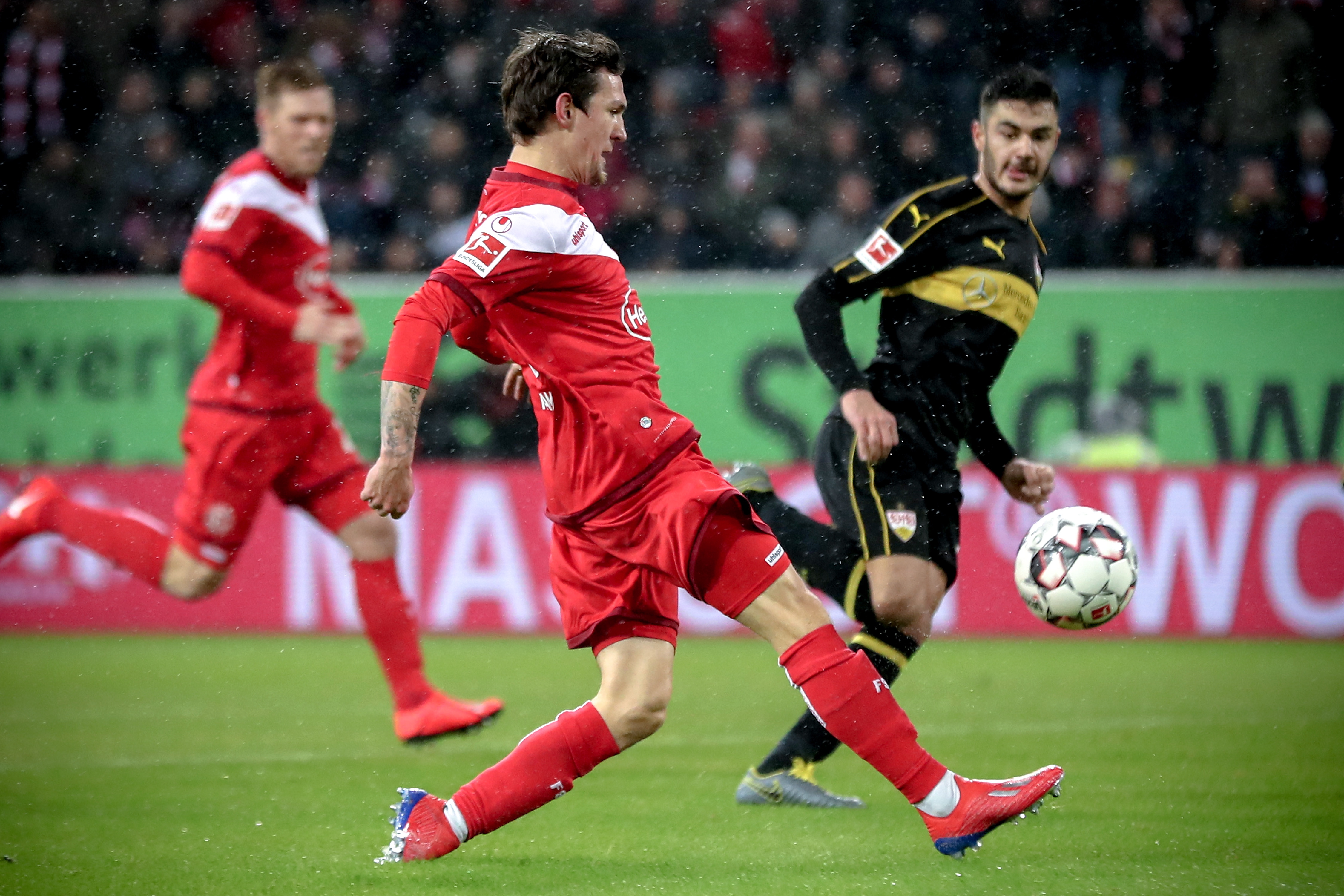 戴奇32天改造森林！从8轮5球到4轮8球，效率暴增力克利物浦（戴奇32天重塑森林：从8轮仅5球到4轮轰8球，效率飙升击退利物浦）