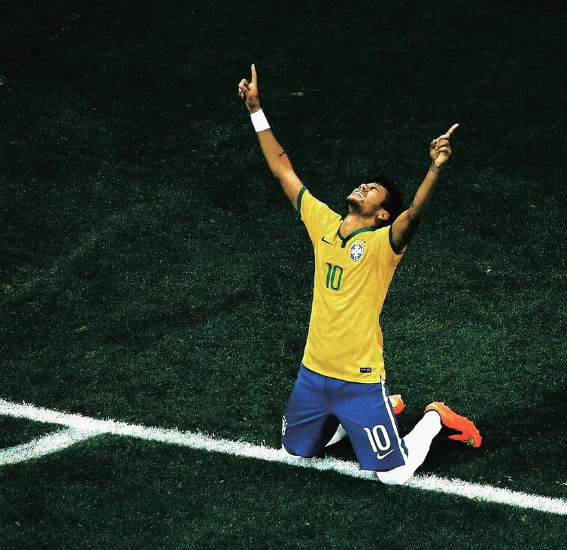 进球击溃利物浦！吉布斯·怀特生涯首次连续3场英超进球（吉布斯·怀特英超生涯首次三连斩，进球重创利物浦）